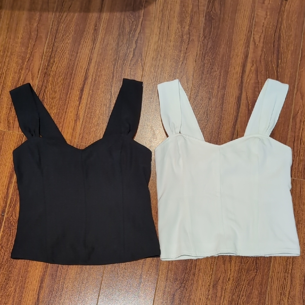 Abercrombie Elegant Black and White Women's Tops Size XS